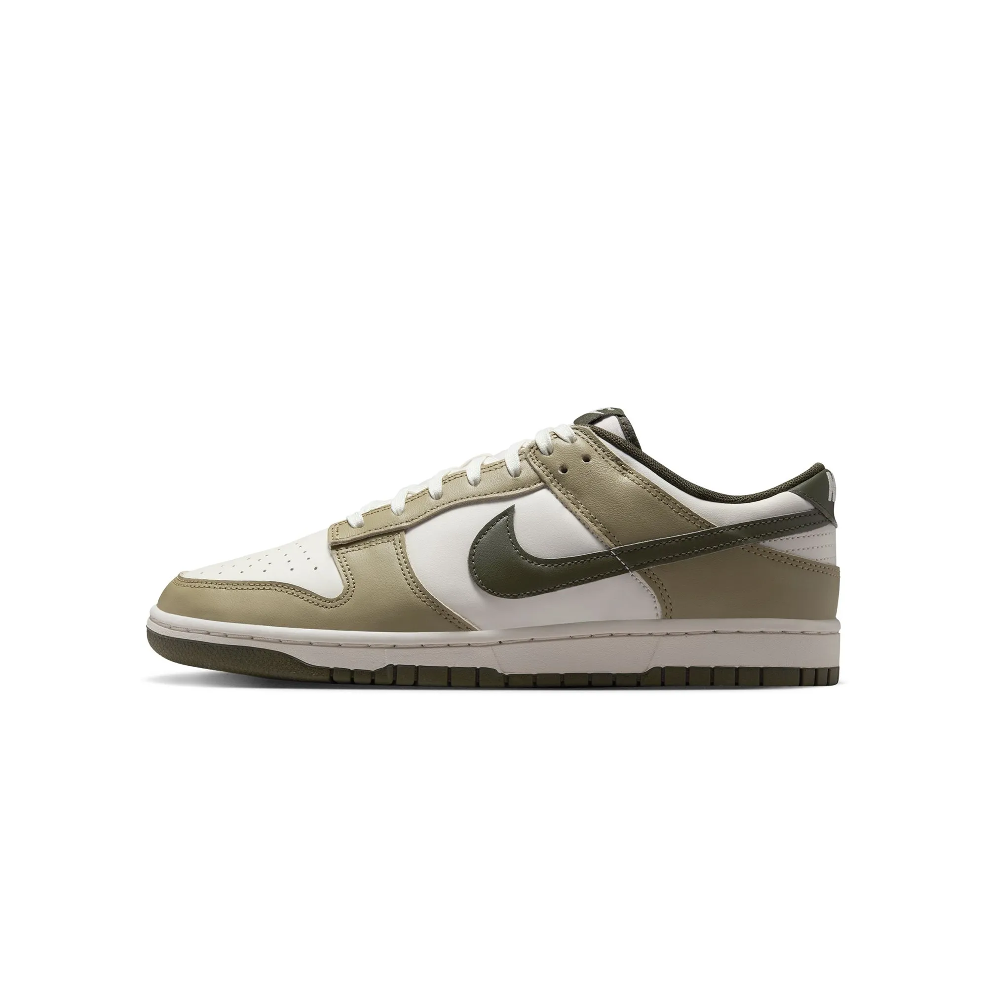 Female runner athlete - endorsed Nike Mens Dunk Low Retro Shoes