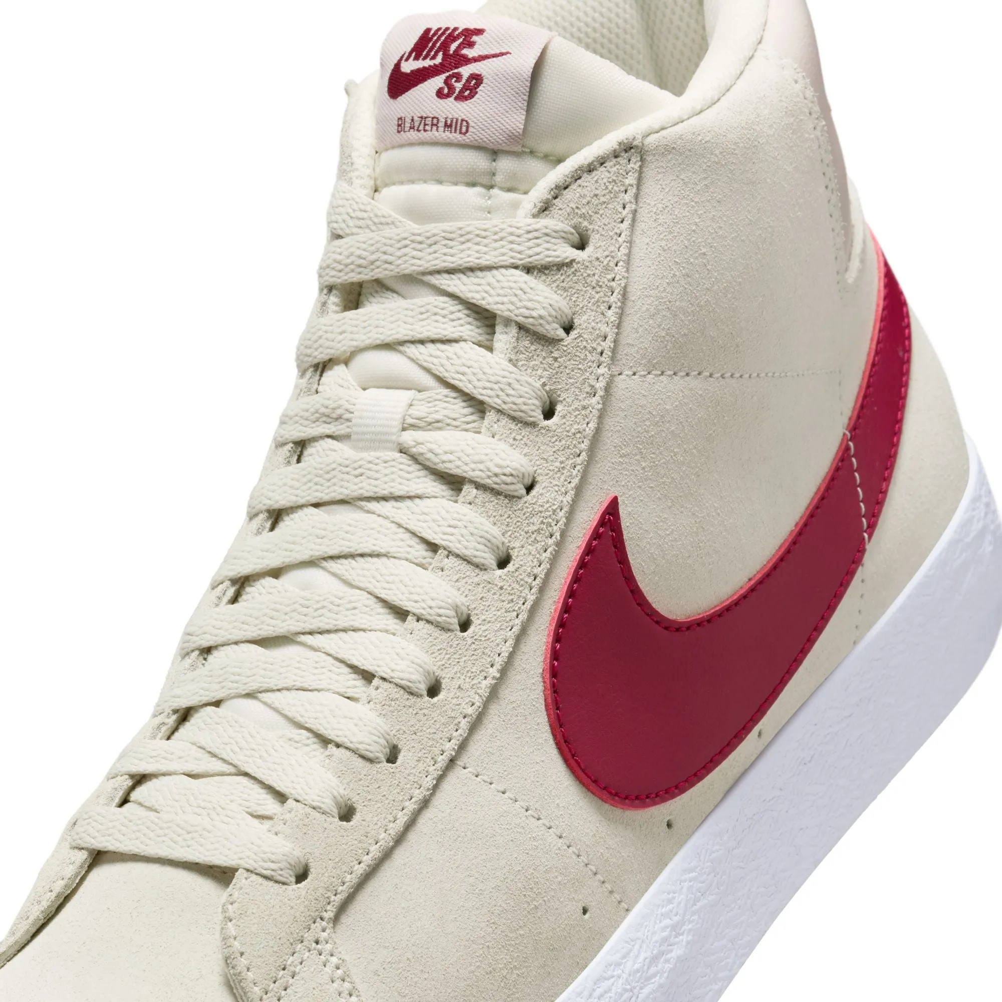Nike SB Mens Zoom Blazer Mid Shoes rubber sole shoe property
