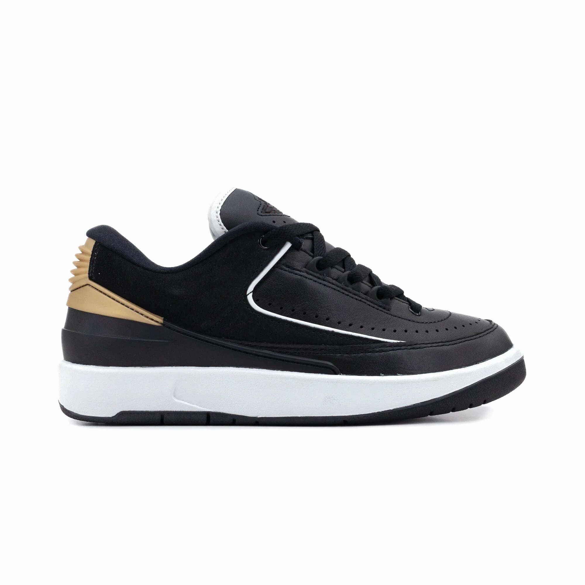 ground - feel shoes running with a rubber outsole Nike Air Jordan 2 Retro Low Black/Varsity Red  DX4401-001 Women's