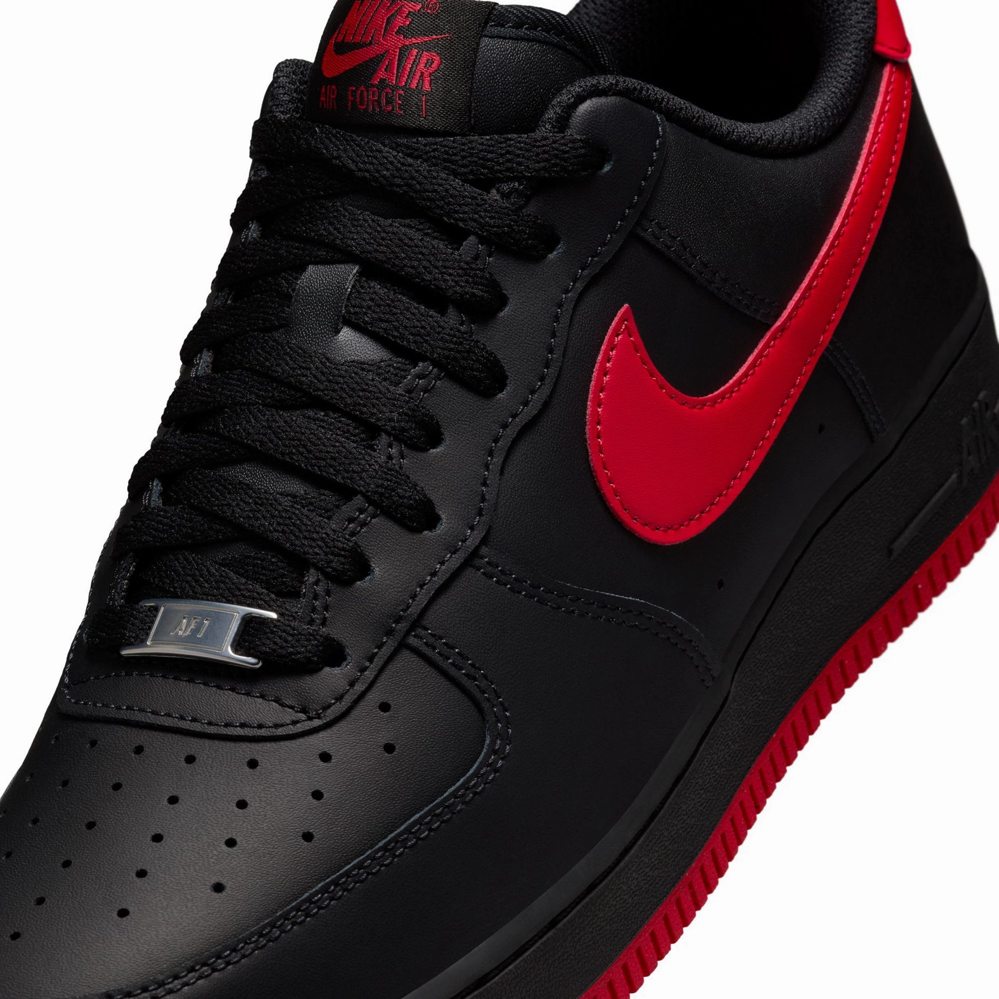 Foot Shape Toe Box Nike Mens Air Force 1 Low "Bred" Shoes