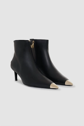 Nina Boots With Metal Toe Cap In Black Transitional Look