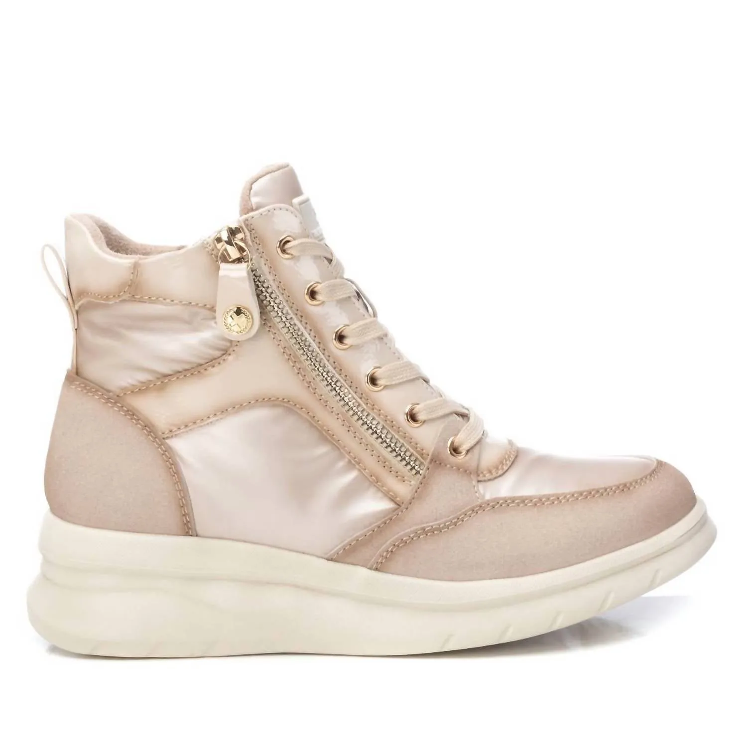 Flexible Frame Snowy Path Women's Sporty Booties In Beige