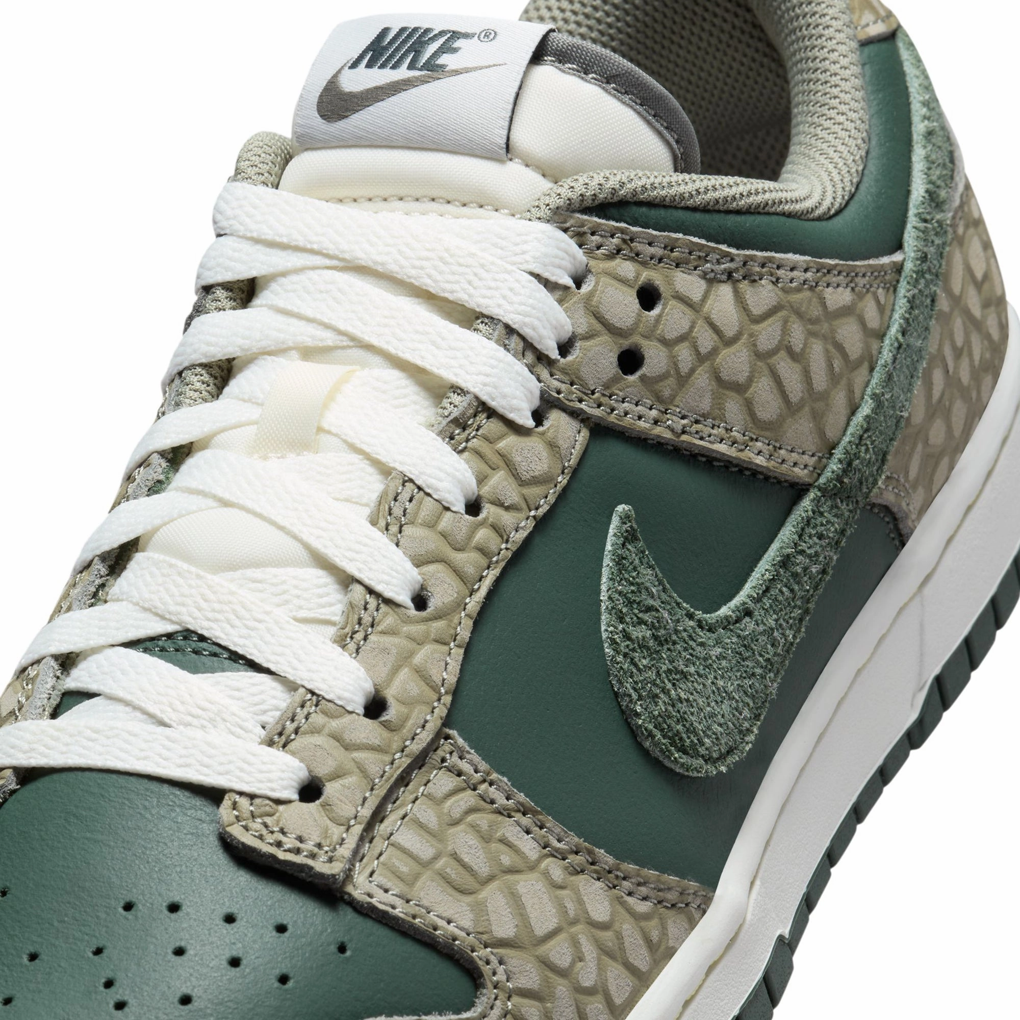 Nike Mens Dunk Low Retro Premium Shoes race - day