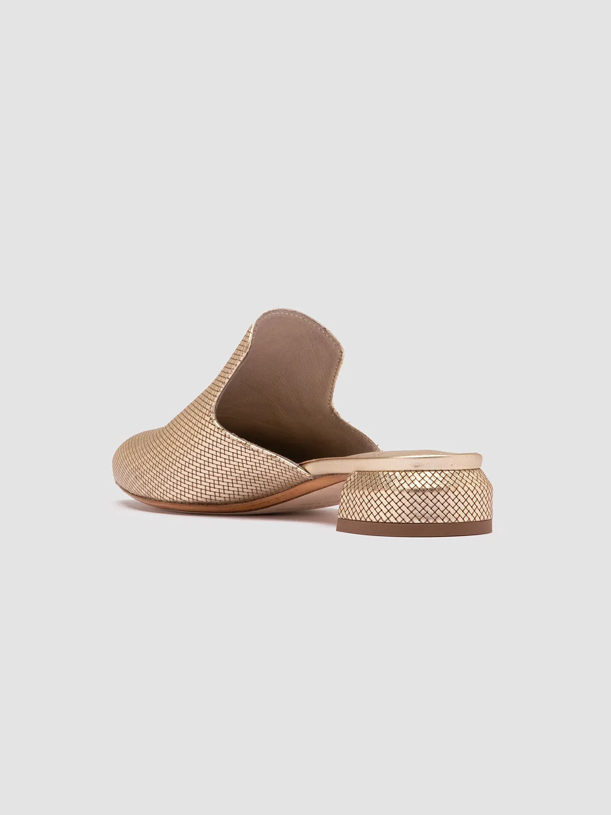 Comfy Chill Look SAGE 106 - Gold Leather Mule