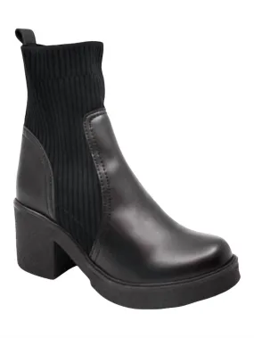 Soft Lining Sturdy Build Kiki 2 Boots In Black