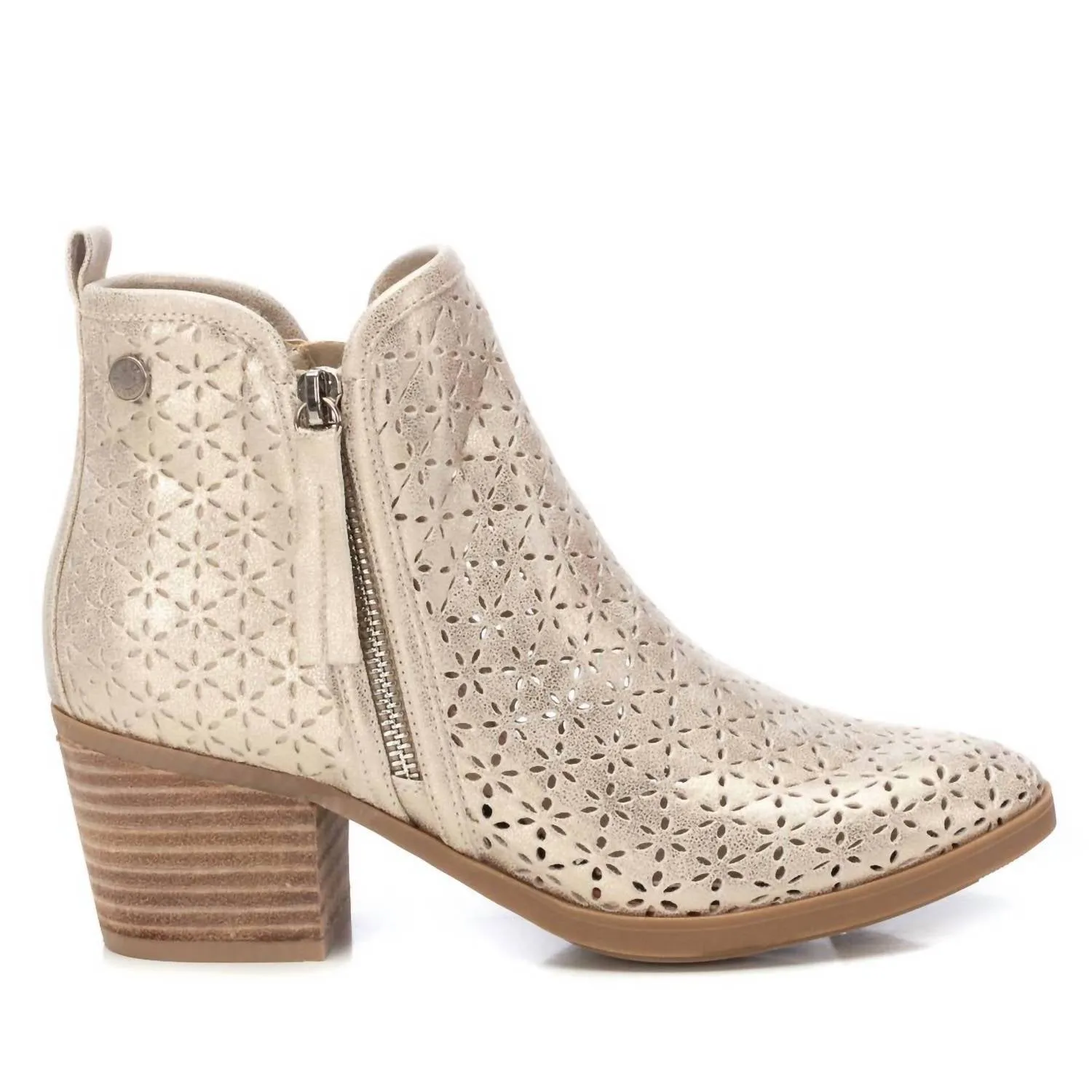 Hard wearing Women's Ankle Booties In Gold