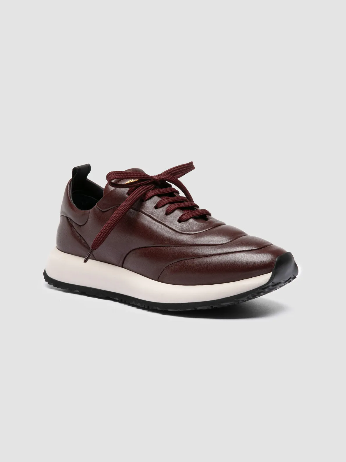 Effortless Entry Superior Cushioning SOLSTICE 101 - Burgundy Leather Low Top Sneakers