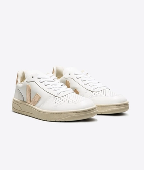 Veja V-10 Sneakers Women's White Platine Leather Lace Up Trainers Shoes HAM328 Compression Molded Outsole running in a frozen lake area shoes