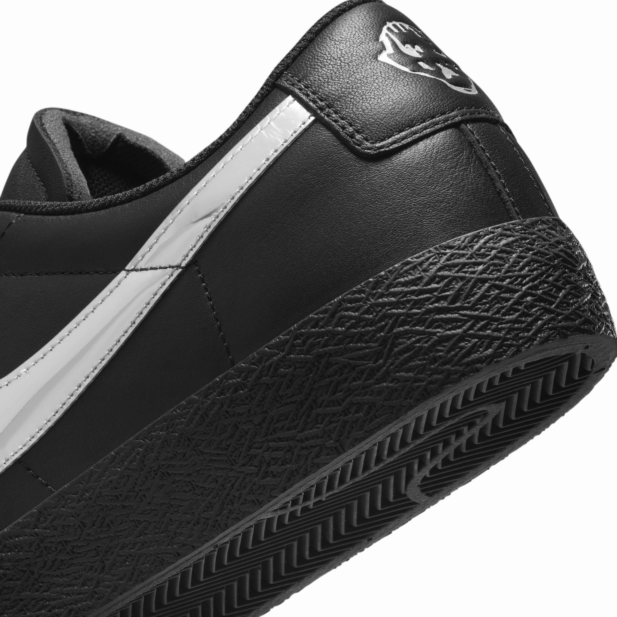 dance shoes Midfoot Lockdown System Nike SB x Dancer Skateboards Mens Zoom Blazer Low Shoes