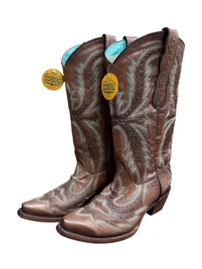 Multi-Function Wear Feather Light Backcountry Camper Women's Embroidery Snip Toe Boots In Tan