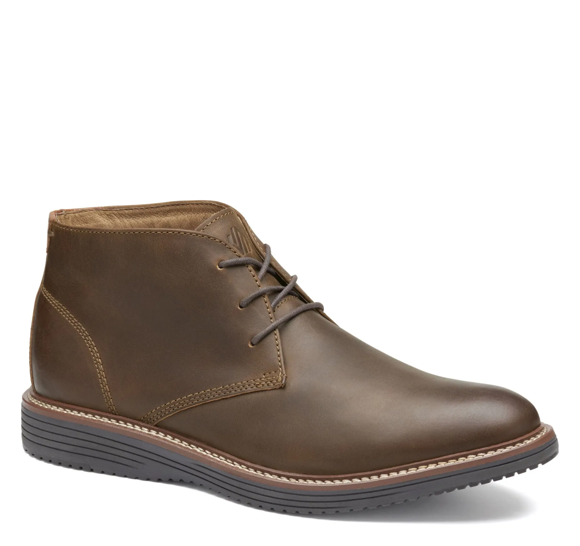 Functional Style Johnston & Murphy Men's Hodges Chukka  Shoe