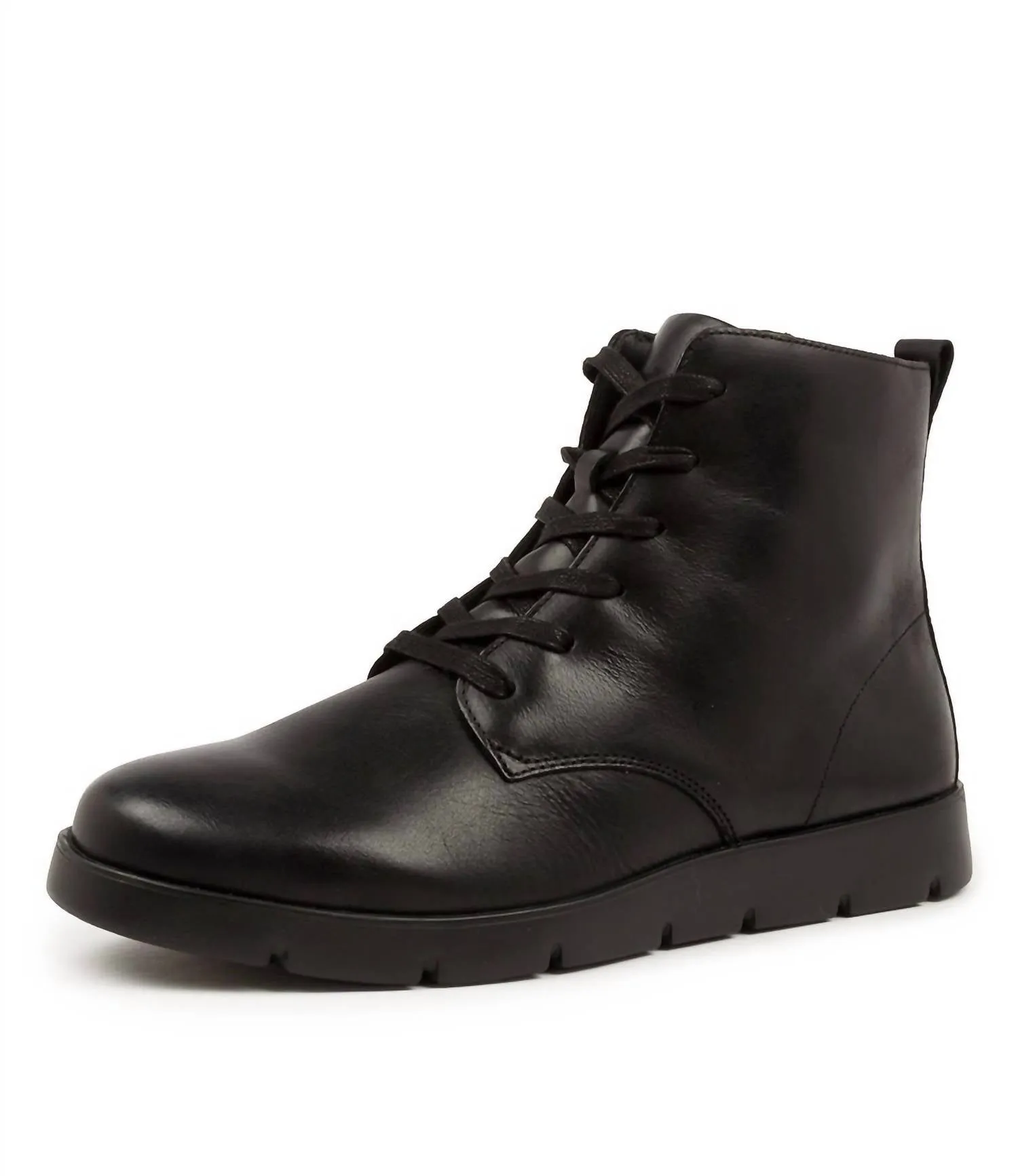 Travel Essential Women's Manila Boot In Black
