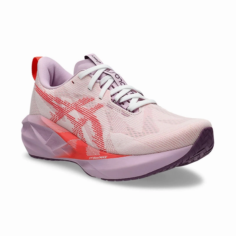 Perforated Upper Design Women's Novablast 5 White/Coral Reef
