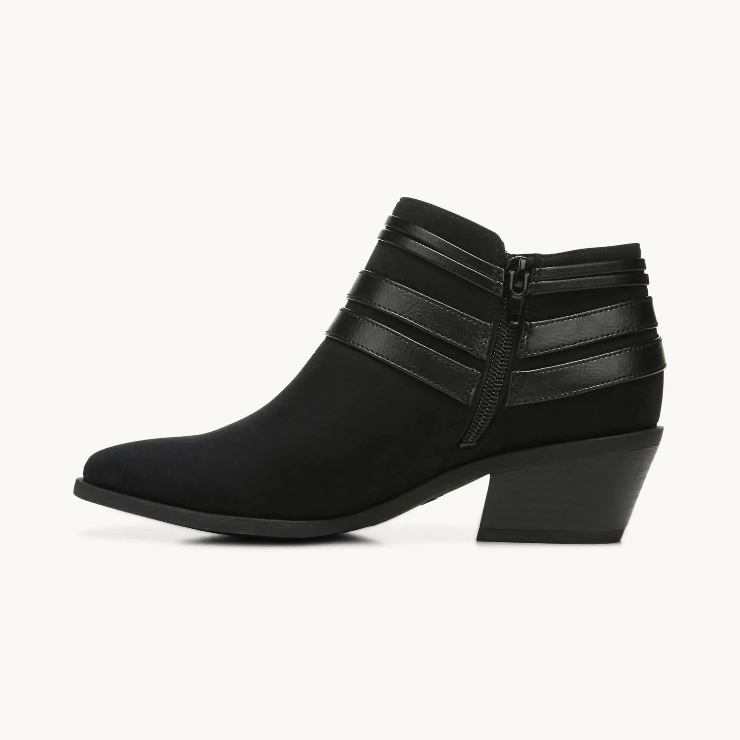 Women's Paloma Ankle Boot In Black Comfortable bend