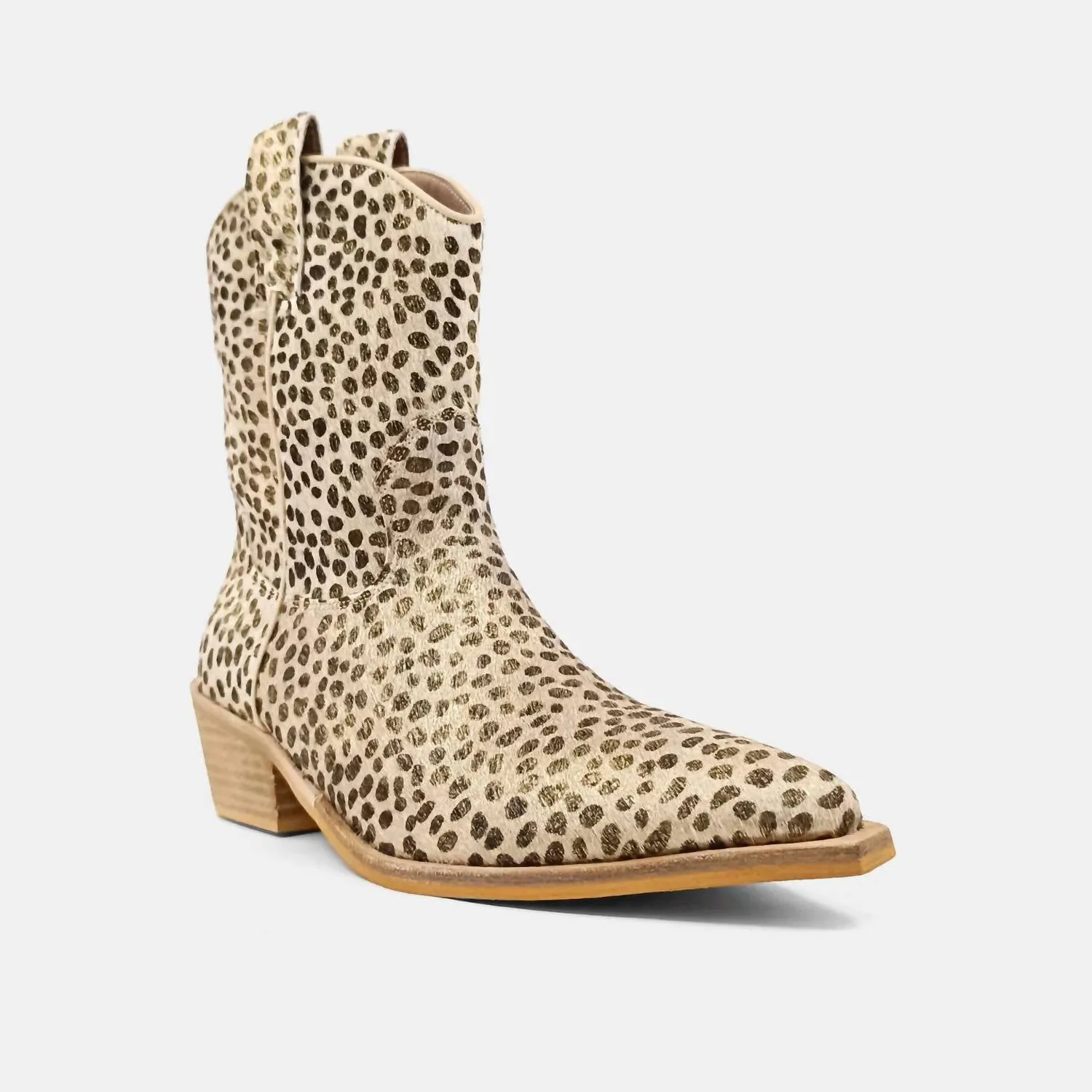 Comfort Edge Hard wearing Toni Cheetah Boots In Gold