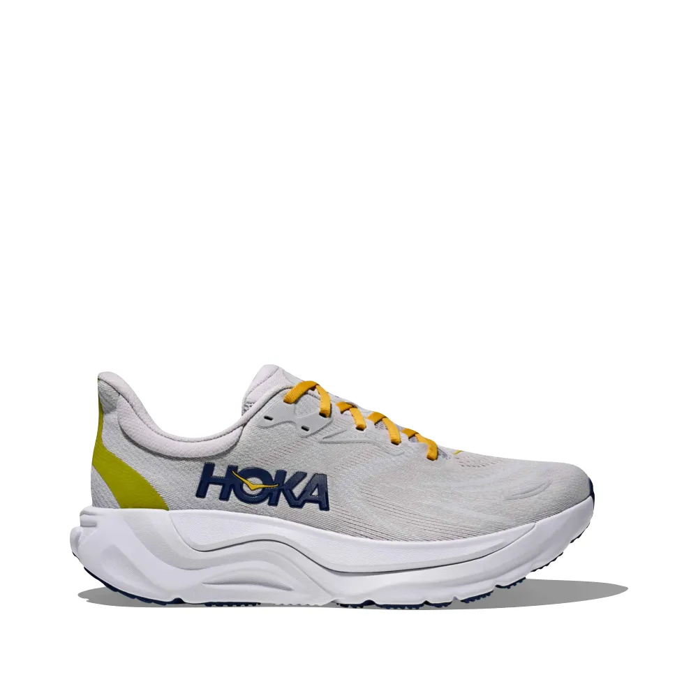 Split Toe Flex Zone Hoka Men's Arahi 8 Sneaker in Stardust/Cosmic Grey