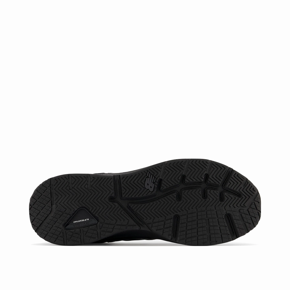 Reactive Cushioning Soft Sole New Balance Men's MX857V3 Slip Resistant Sneaker in Black