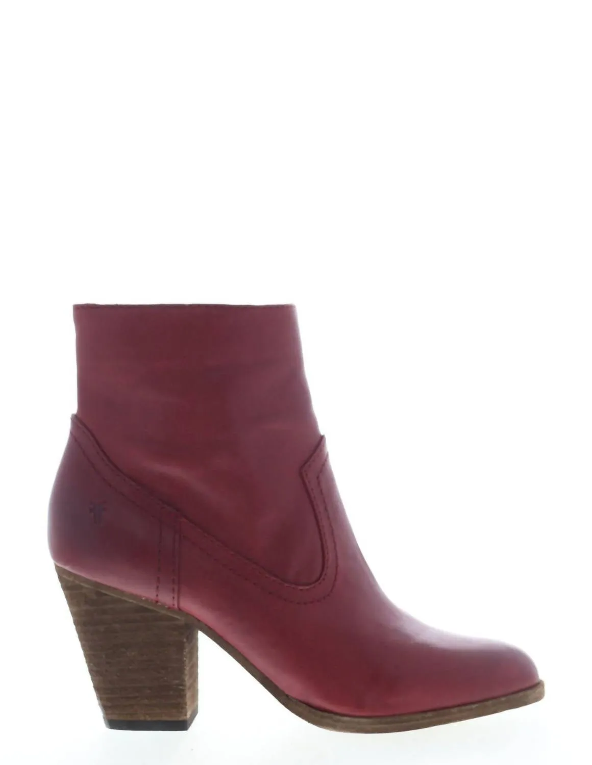 Quick Drying Snowy Path Essa Ankle Boot In Ruby