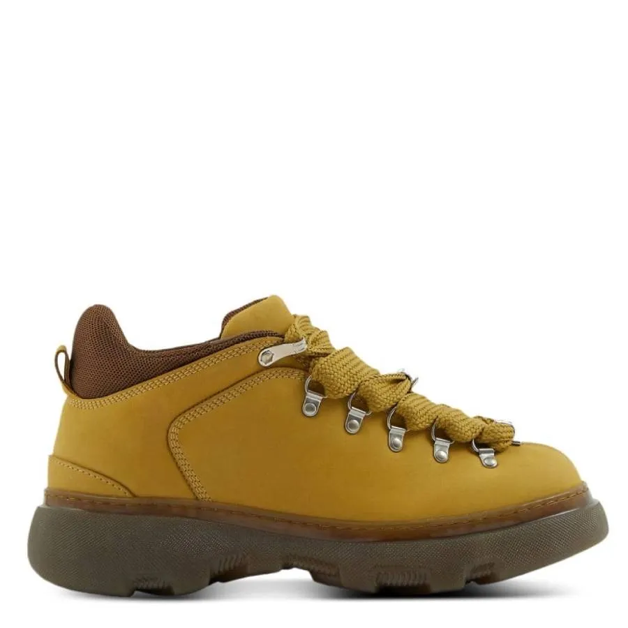 Burberry Manilla Nubuck Lace-Up Trek Boots Fashion Statement