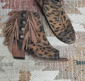 Seamless Comfort Work Commute Slip Resistant Mountain Climber Mindy Peep Toe In Chita Miel