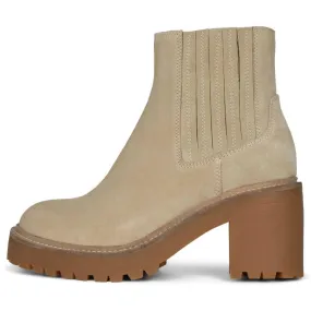 Tuckee Boot In Sand Secure Closure