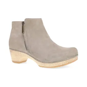 chemical-resistant Women's Lizanne Boots In Taupe Milled Nubuck