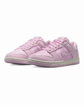 Flexible Groove Construction Women's Dunk Low Shoes In Pink Lace