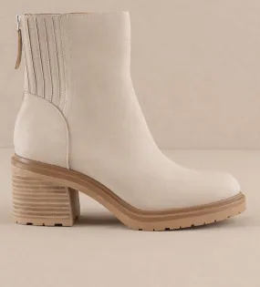 Versatile Traction Pattern Women's Megan Chelsea Bootie In Light Grey