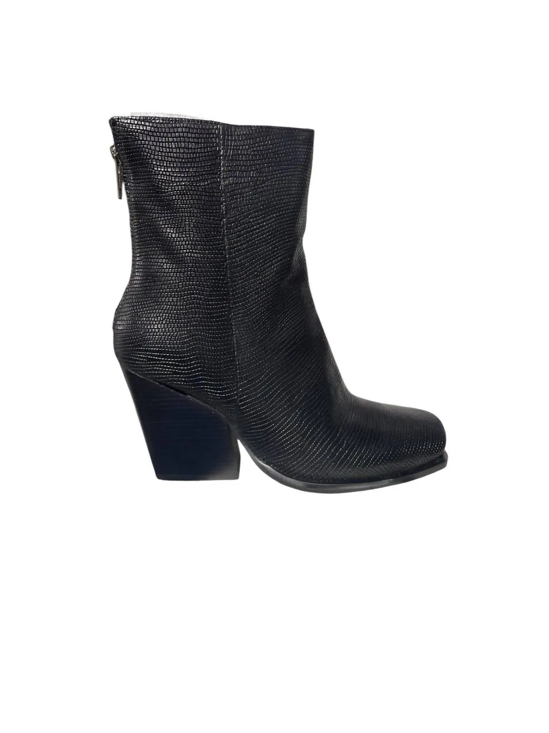 Women's Everytime You Go Lizard Boot In Black Breathable All Day Wear