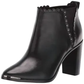 Women's Nurelyl Heeled Bootie In Black Durable Shell Hiking Trails