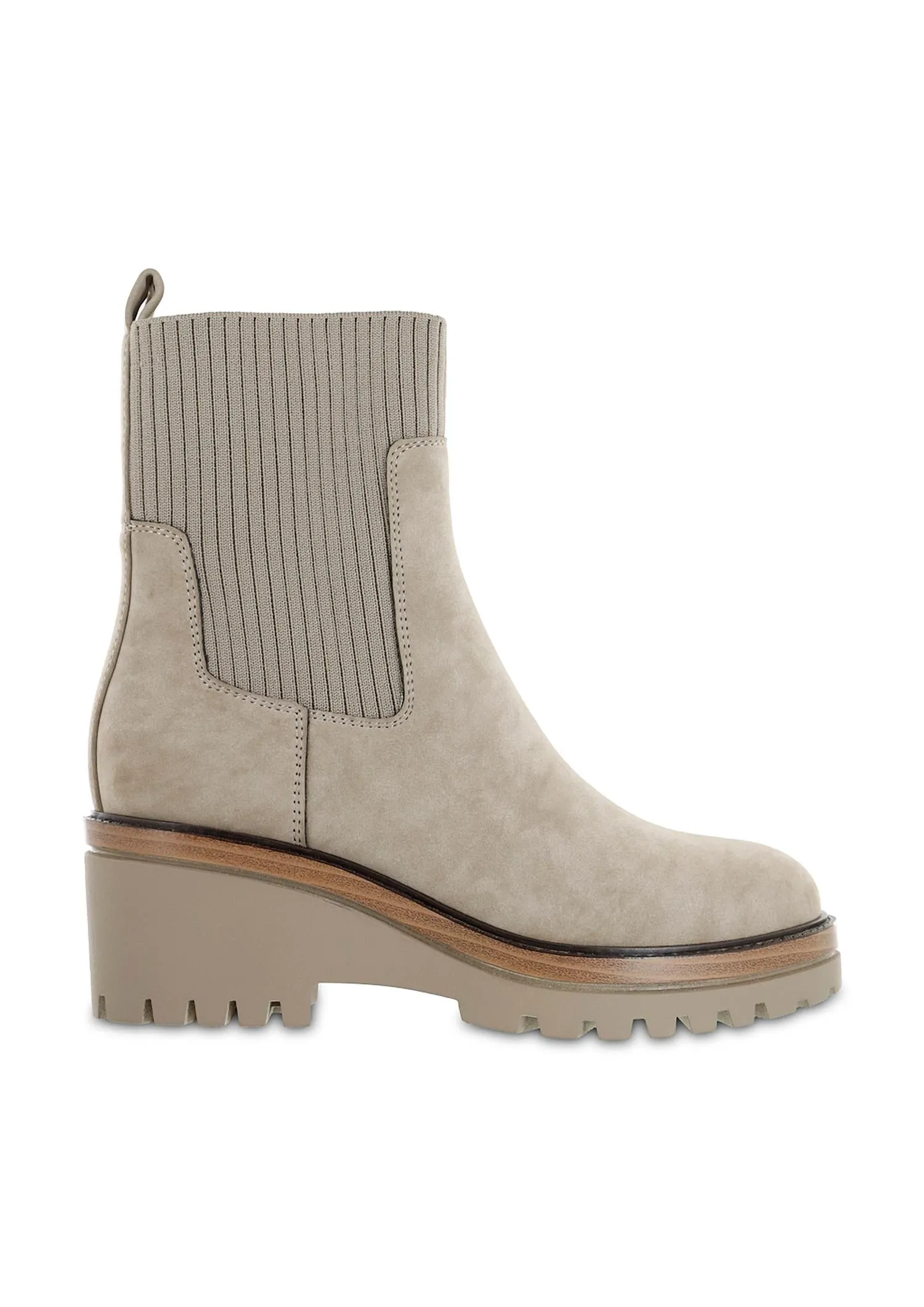 Durable Shell All Day Worker Soraya Boot In Taupe