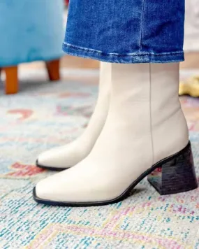 Multi directional traction Ultimate Wear Winnie In Ivory