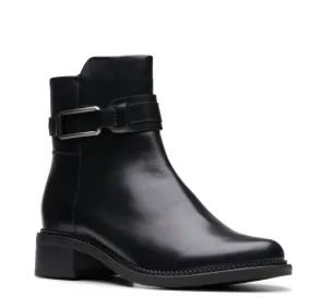 Adventure Time Water-resistant Women Maye Bella Boots In Black