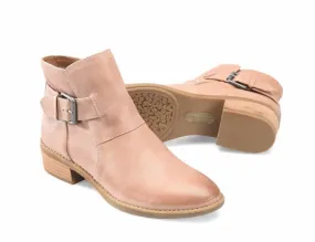 Women's Cardee Bootie In Light Taupe Outdoor Tested Waterproof City Walking