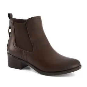 Rugged Built Cold Climate Women's Chelsea Boots In Brown