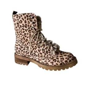 Stylish And Functional Women's Farrah Boots In Tan Leopard