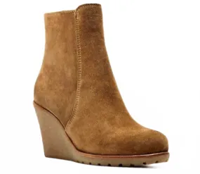 Clean Lines Waterproof Mountain Climber Women's Krista Waterproof Wedge Bootie In Tan