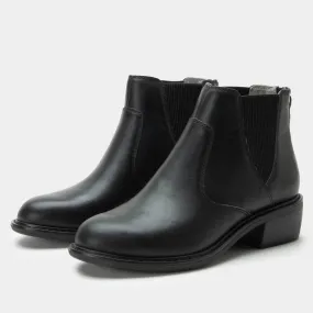 Nature Lover Women's Meadow Chelsea Boots In Black