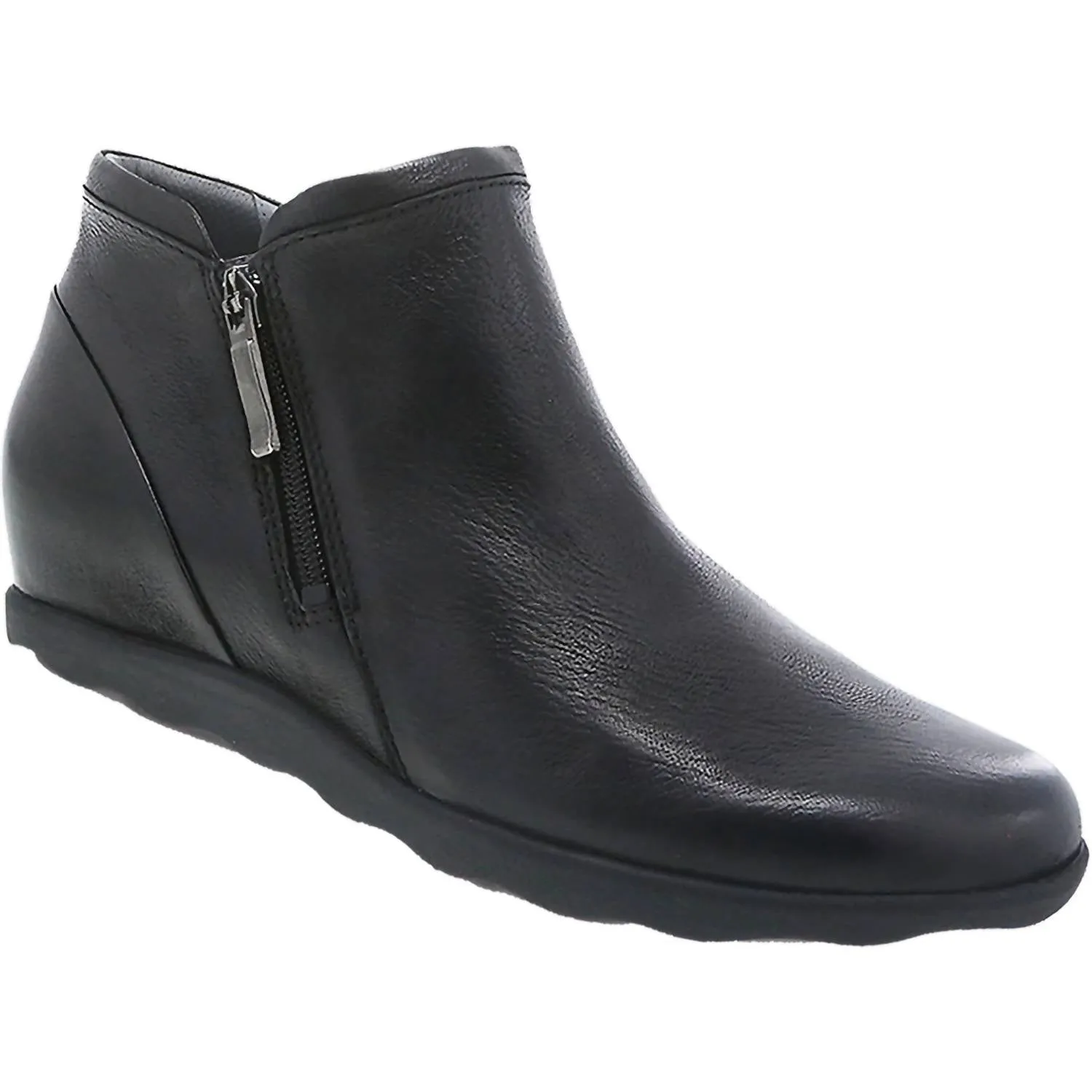 Women's Miki Ankle Bootie In Black Temperature Regulating