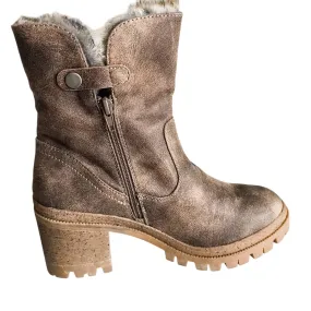 Women's North Park Boot In Taupe ShockAbsorbing Rugged Function
