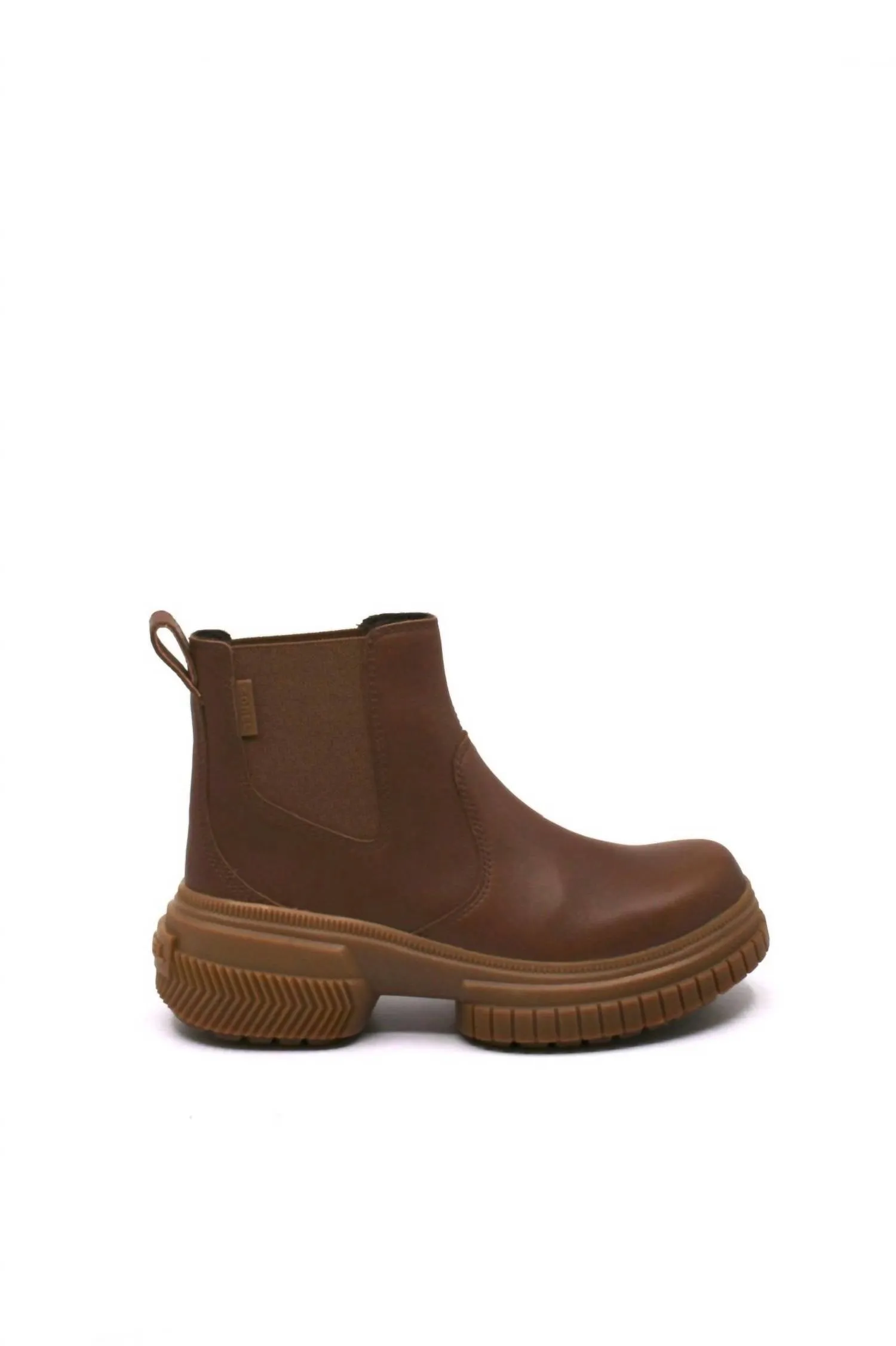 All Day Comfort Flexible Frame Weekend Wanderer Women's Ona Ave Chelsea Boots In Velvet Tan/gum