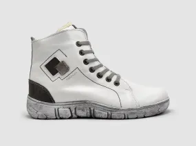 Low Profile Rough Terrain Women's Original Thick Leather Boots In White