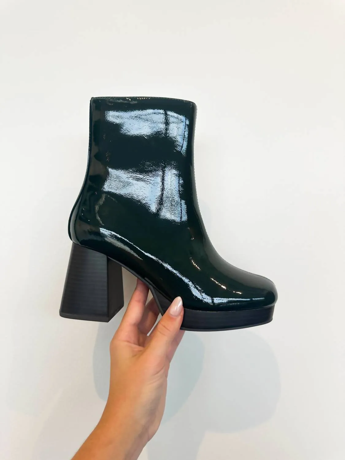 Women's Patent Vegan Leather Bootie In Hunter Green Sleek Comfort Temperature Regulating Lining