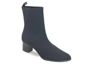 Women's Picarus Boot In Black Indoor Use Protective Design