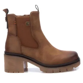Women's Refresh Booties In Camel Seamless Comfort Trail Exploration Ankle Lock