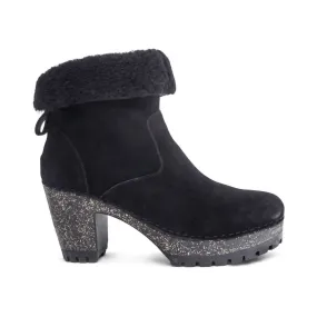 Women's Scarlett Ankle Boot In Black Suede Outdoor Chore