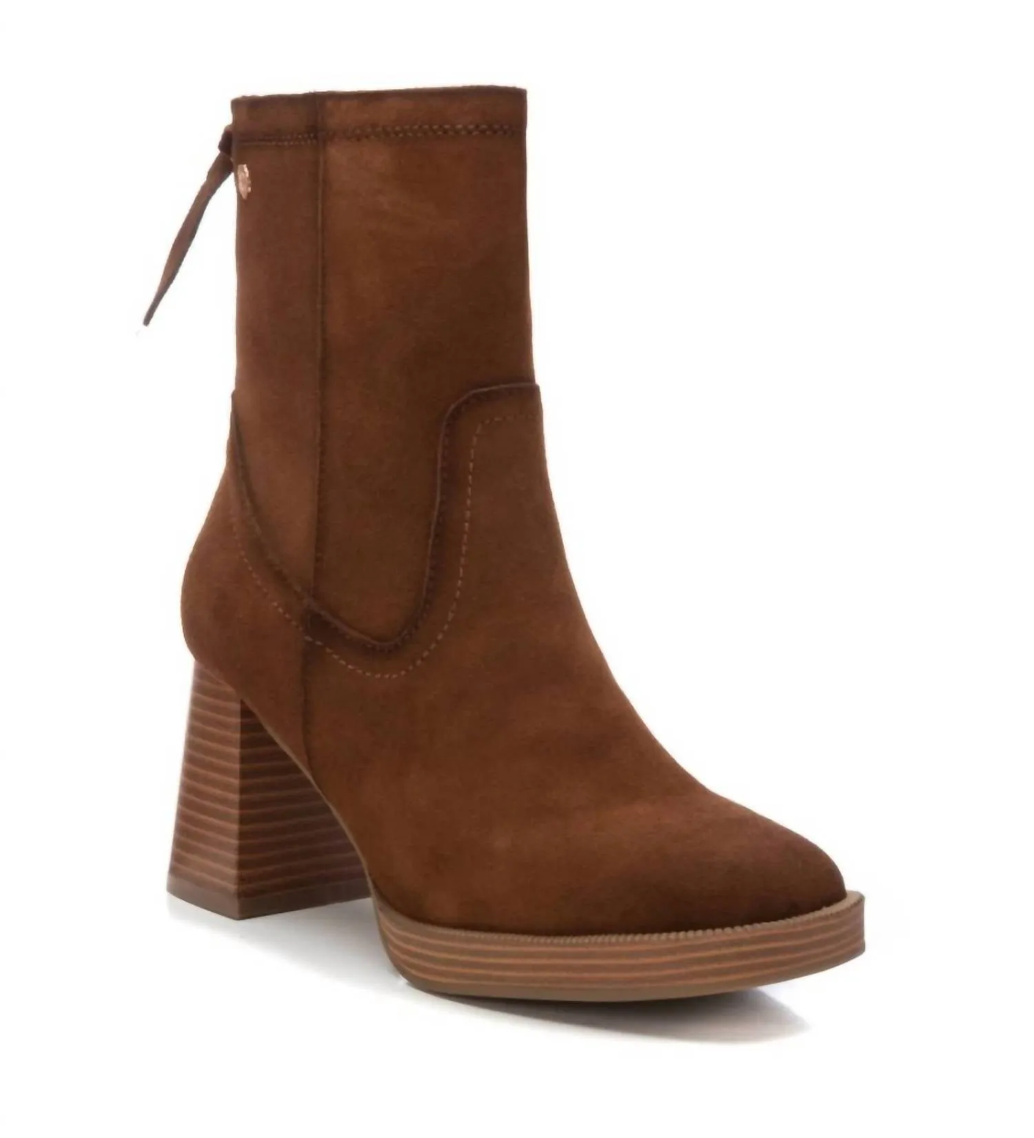 Outdoor Chore Cold Climate Women's Suede Booties In Camel