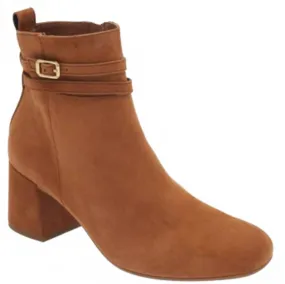 Anti Odor Snowy Path Women's Sydney Buckle Bootie In Toffee Suede