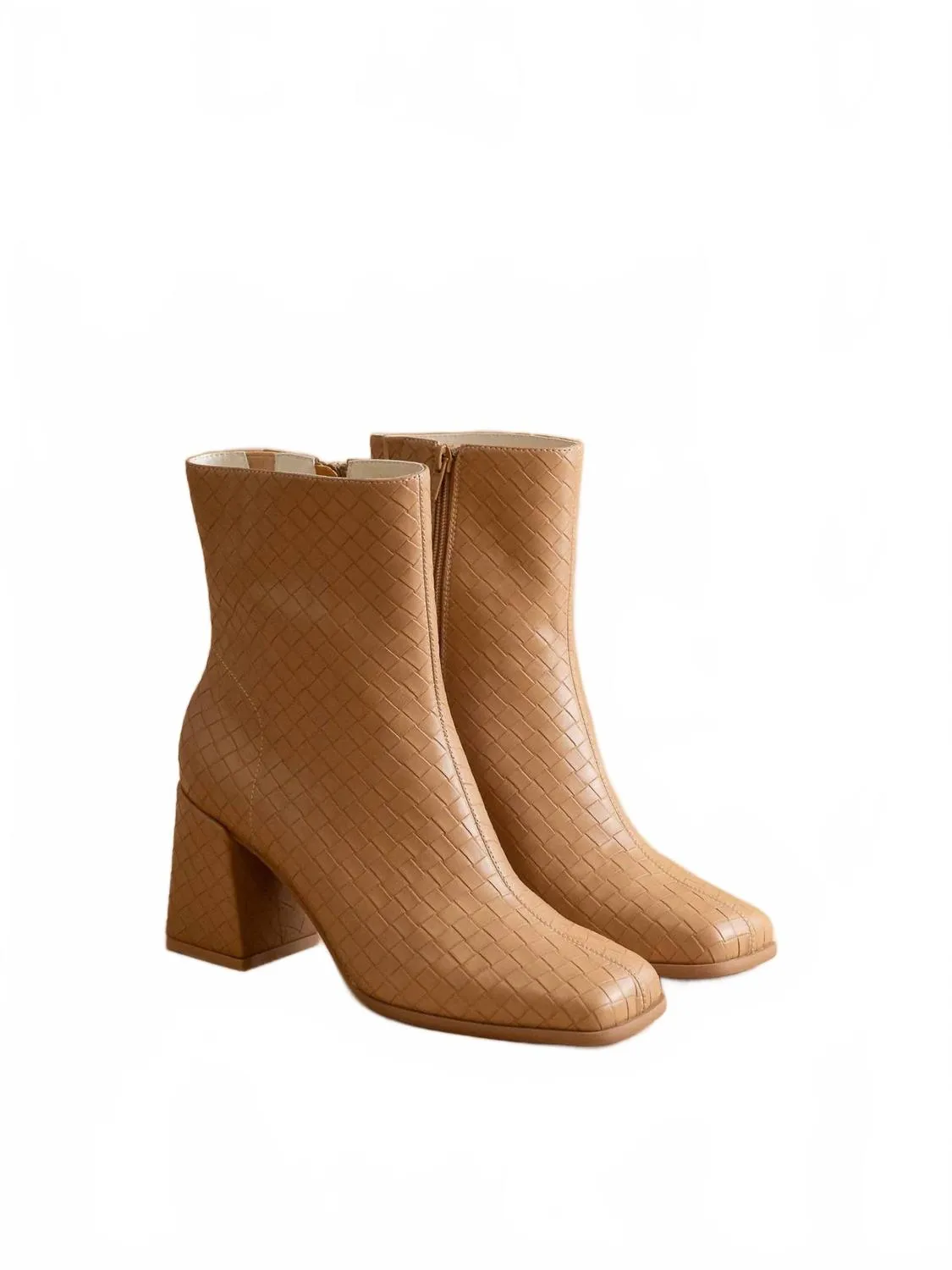 Seamless Interior Construction Women's The Demi Ankle Boot In Camel