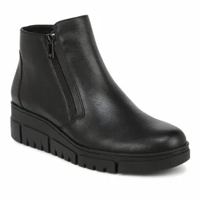 Women's Uptown Sur Ankle Boot In Black Horse Riding